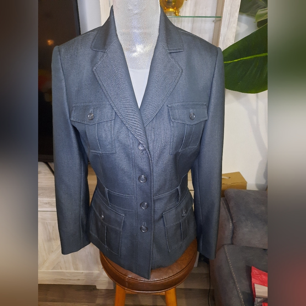 Tahari Arthur's levine size 6 dark gray